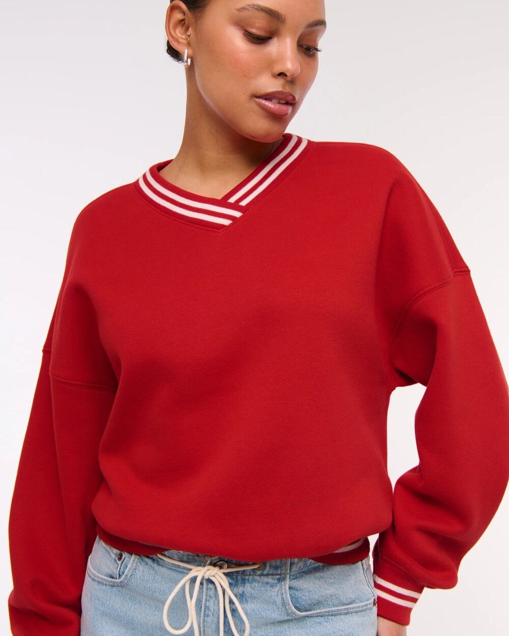 NWT Abercrombie & Fitch Soft A&F Essentials Sunday Varsity Sweatshirt Red Small